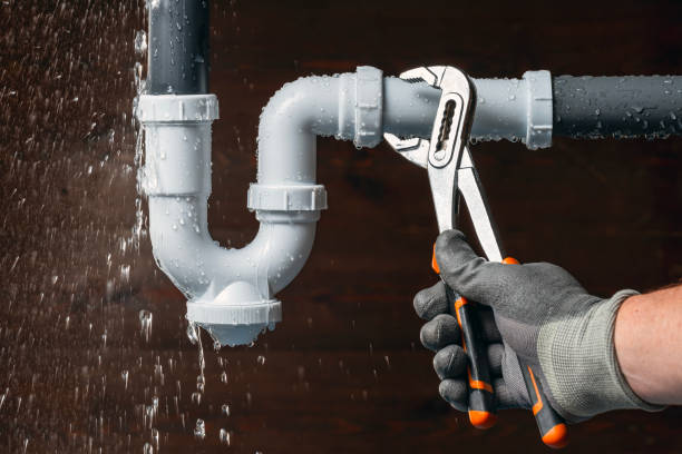 Professional Emergency Plumber technician working in Lake Hill, NY